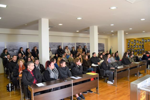 Potpisani ugovori za stipendije vrijedni više od 160 tisuća eura