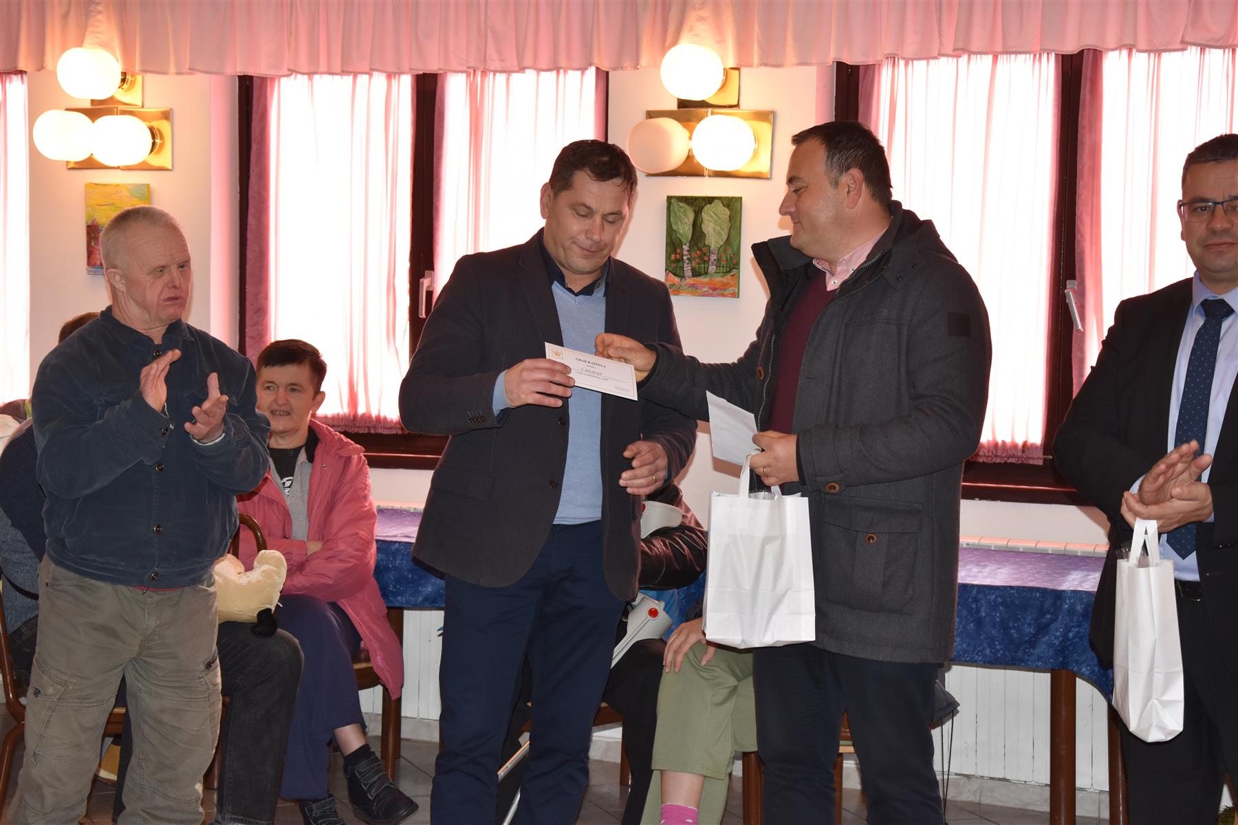 Sveta Luce stigla u Centar Mir