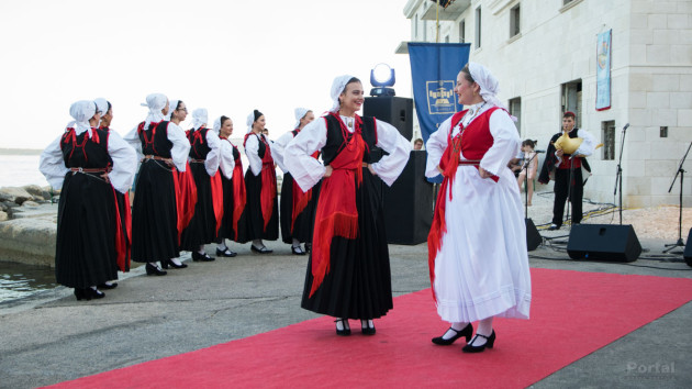 Ovoga vikenda održava se Nostalgija na rivi u Kaštel Novom