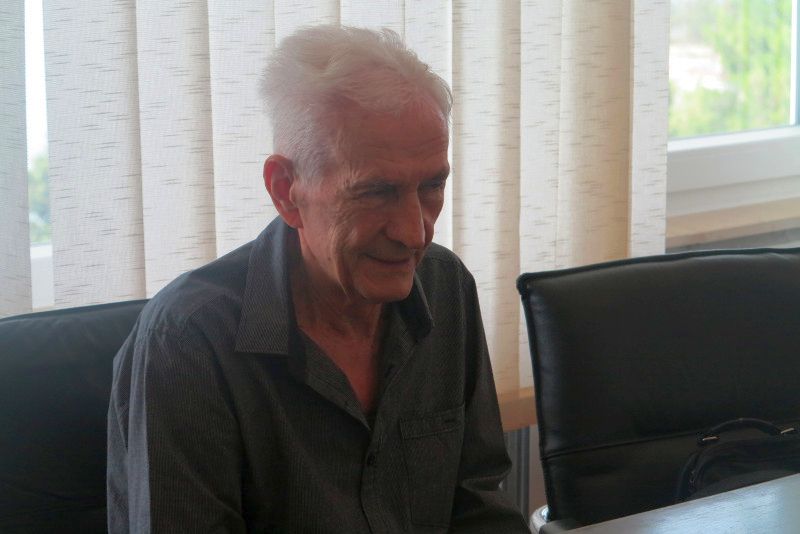 Izložba slika uz večer poezije Dinka Bekavca