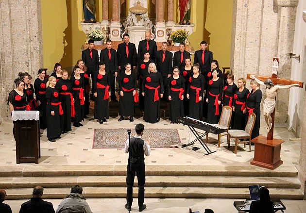 Kaštelanski Đardin čitanja, koncert HPD Bijaćka vila, književno glazbena večer sa Zvjezdanom Čagalj